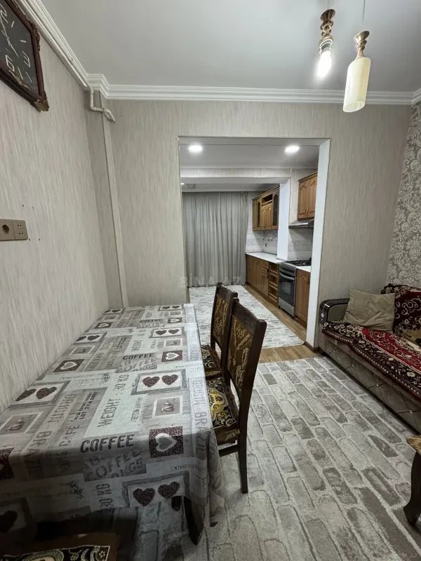 Satılır 2 otaqlı mənzil 65 m²