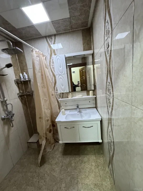 Satılır 2 otaqlı mənzil 65 m²