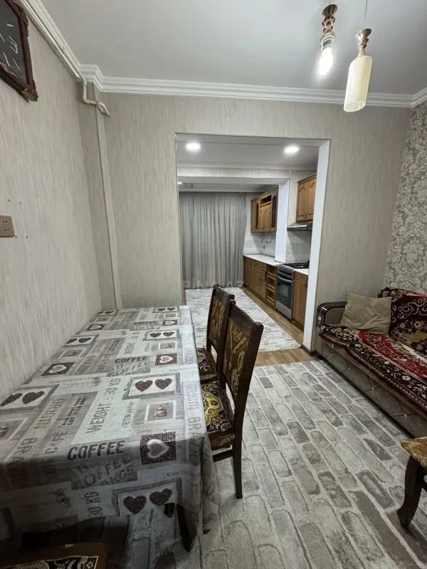 Satılır 2 otaqlı mənzil 65 m²