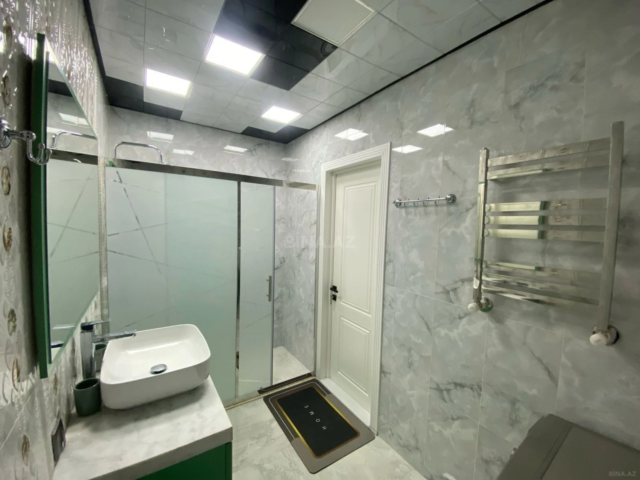 Kirayə verilir 3 otaqlı mənzil 130 m²