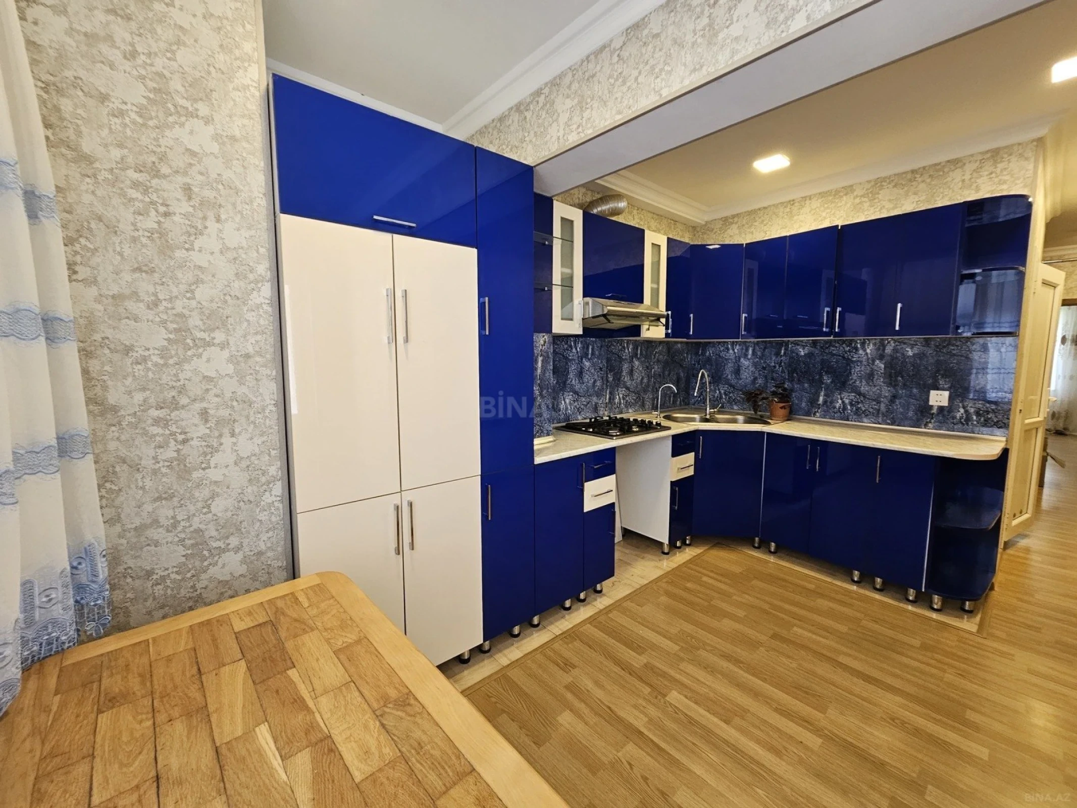 Satılır 3 otaqlı mənzil 85 m²