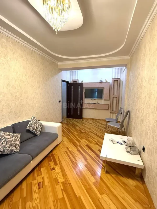 Satılır 2 otaqlı mənzil 75 m²