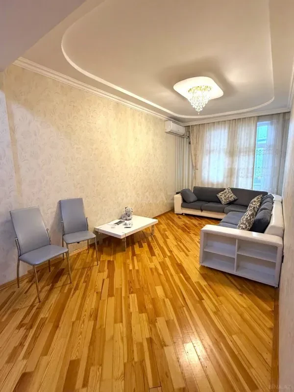 Satılır 2 otaqlı mənzil 75 m²
