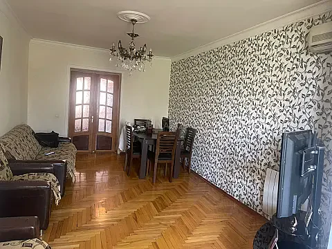 Satılır 3 otaqlı mənzil 75 m²