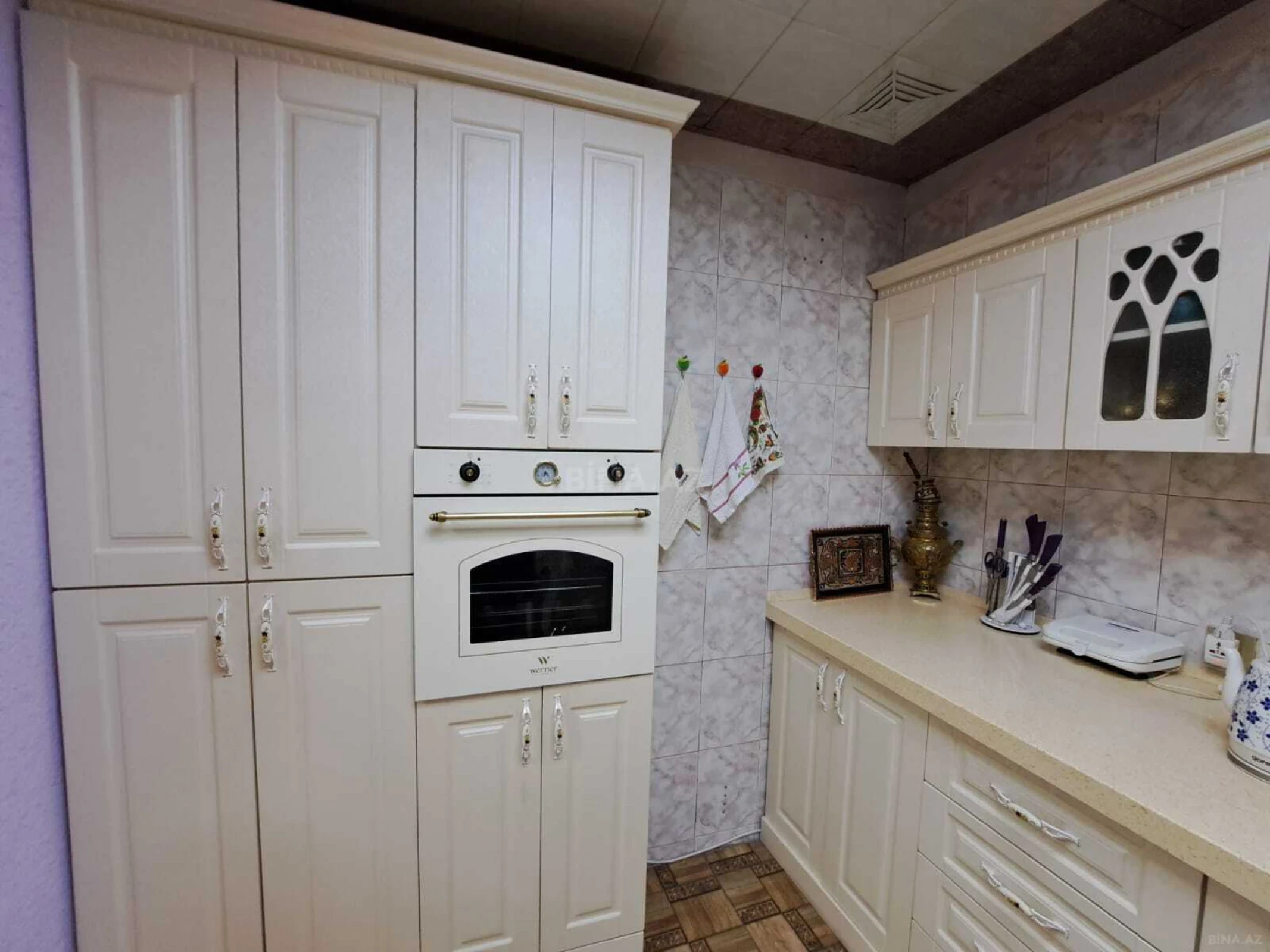 Satılır 4 otaqlı mənzil 95 m²