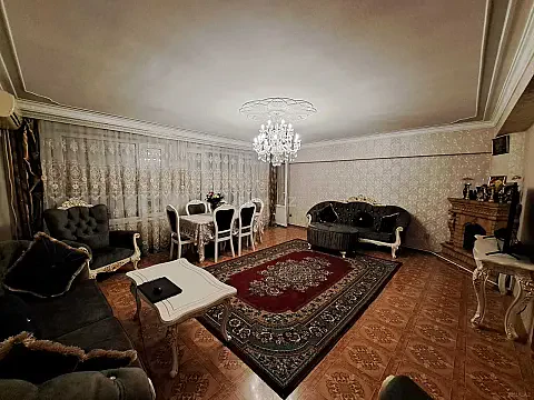 Satılır 4 otaqlı mənzil 95 m²