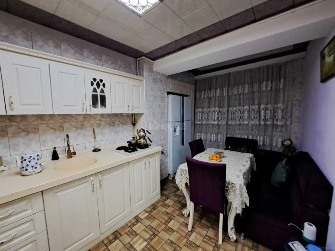 Satılır 4 otaqlı mənzil 95 m²