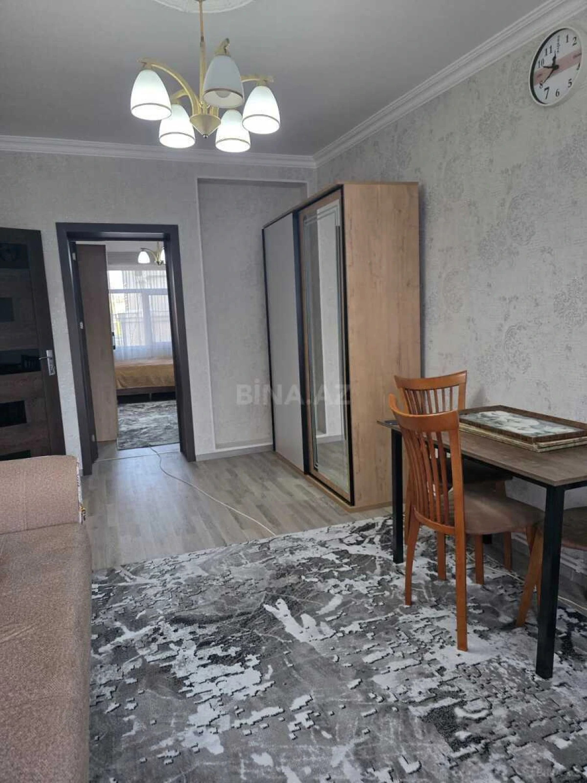 Kirayə verilir 2 otaqlı mənzil 50 m²