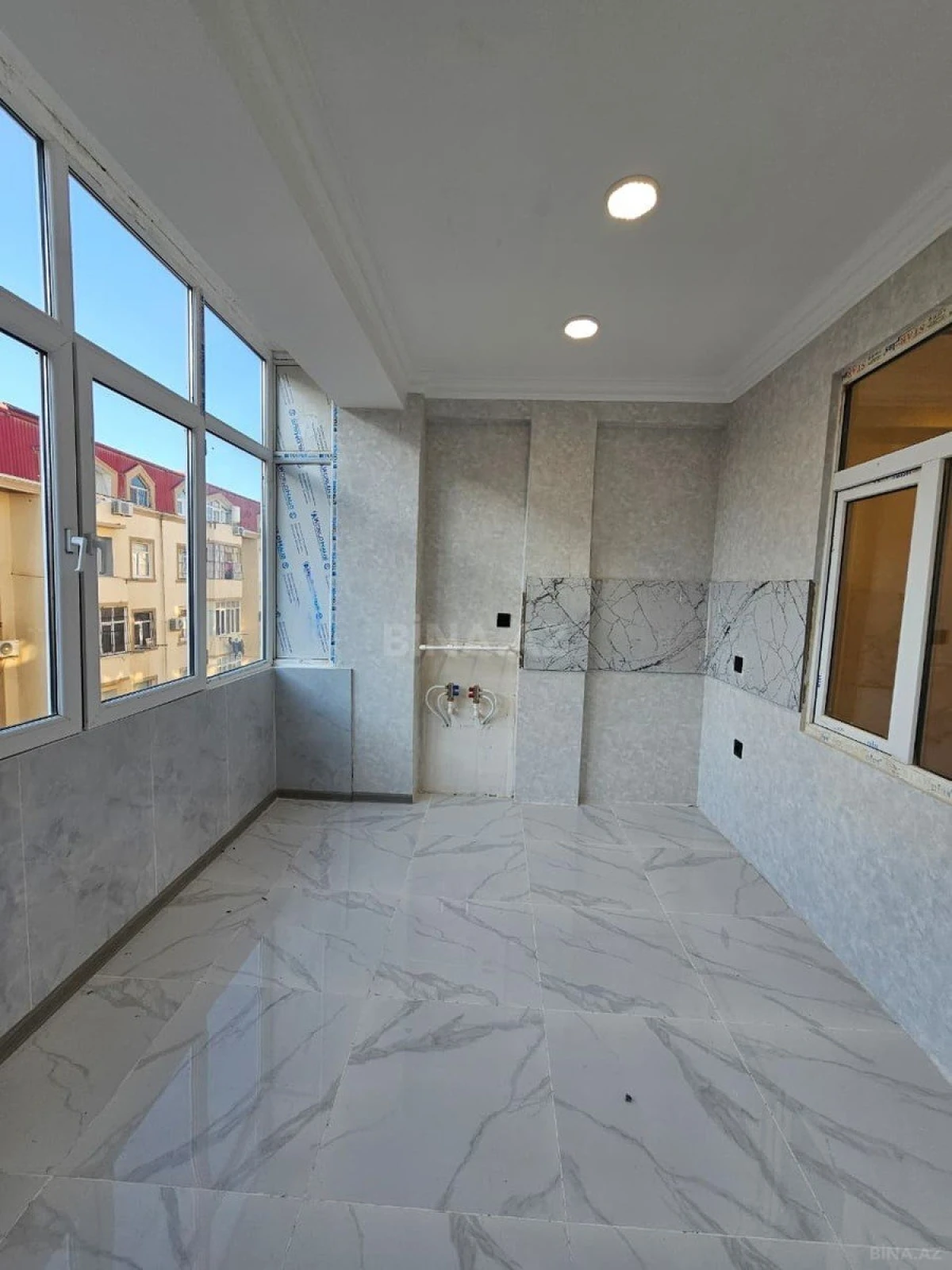 Satılır 3 otaqlı mənzil 83 m²