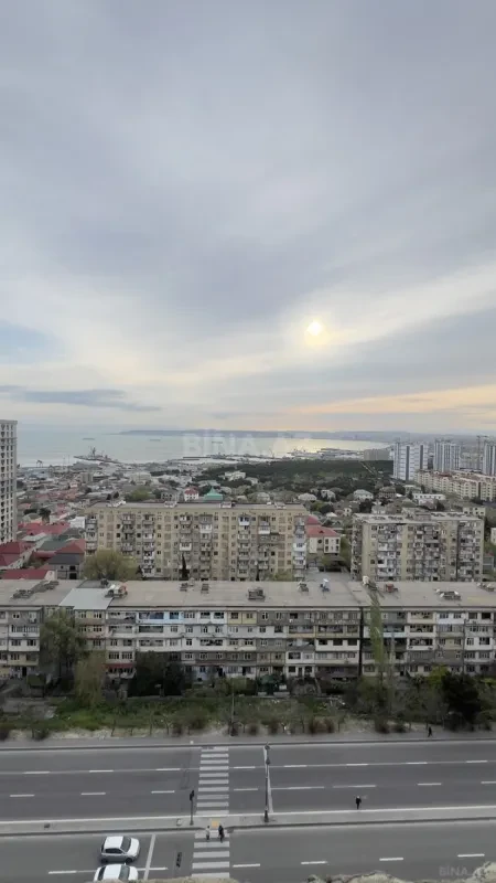 Satılır 3 otaqlı mənzil 80 m²