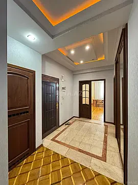 Kirayə verilir 4 otaqlı mənzil 160 m²