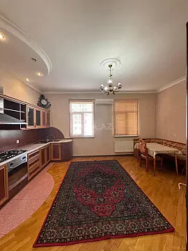 Kirayə verilir 4 otaqlı mənzil 160 m²