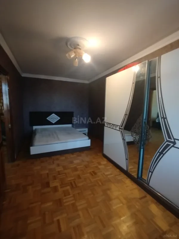 Satılır 4 otaqlı mənzil 105 m²