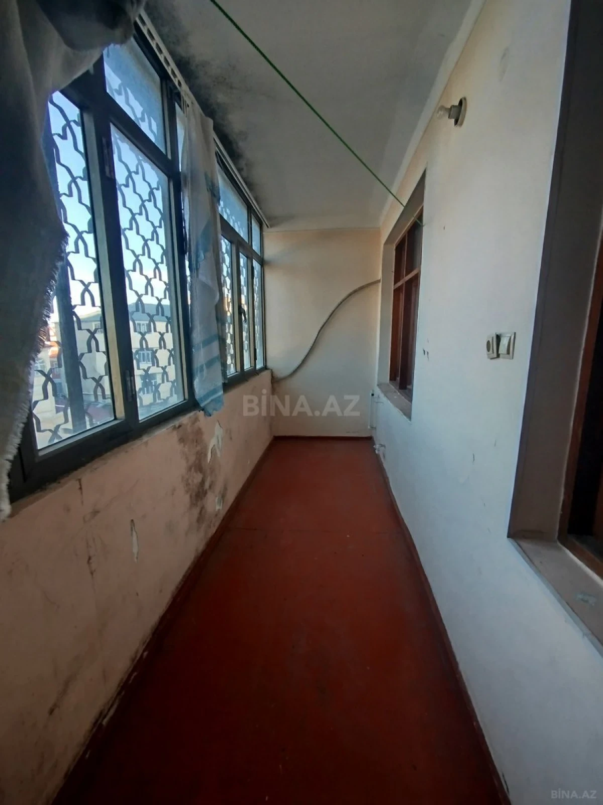Satılır 4 otaqlı mənzil 105 m²
