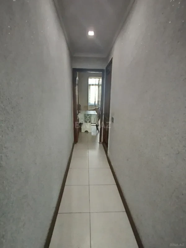 Satılır 4 otaqlı mənzil 105 m²
