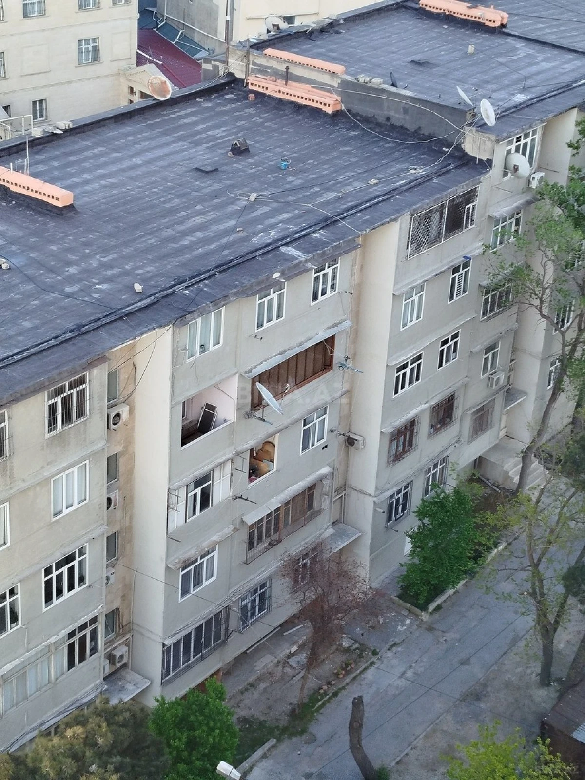 Satılır 4 otaqlı mənzil 105 m²