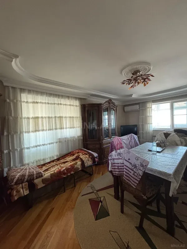 Kirayə verilir 3 otaqlı mənzil 110 m²