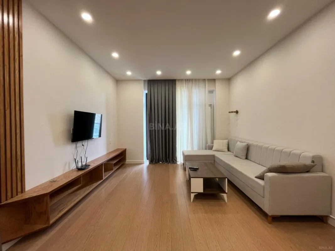 Kirayə verilir 2 otaqlı mənzil 70 m²