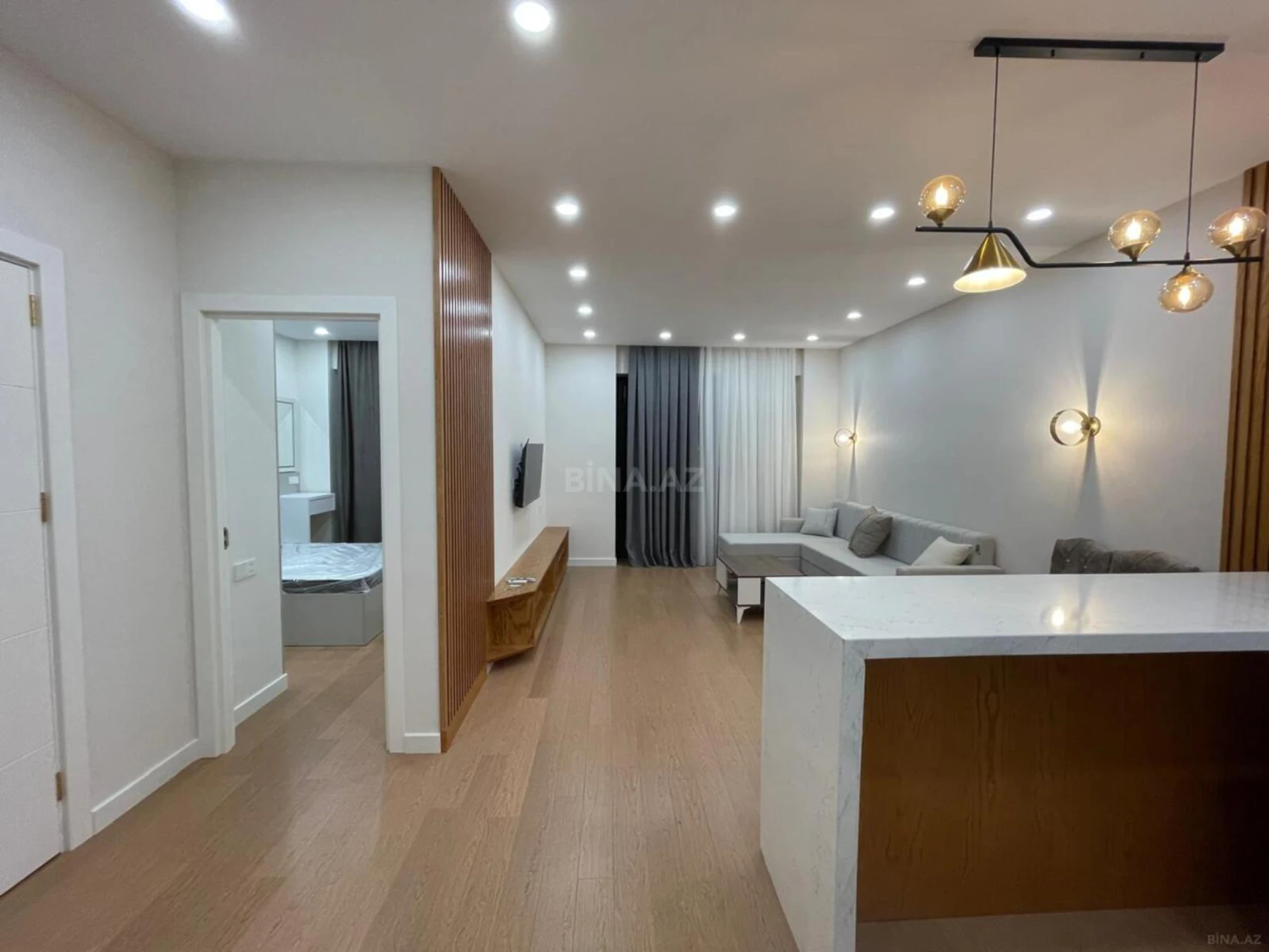Kirayə verilir 2 otaqlı mənzil 70 m²