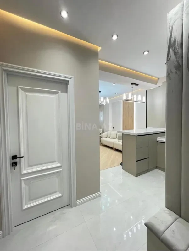 Kirayə verilir 2 otaqlı mənzil 70 m²