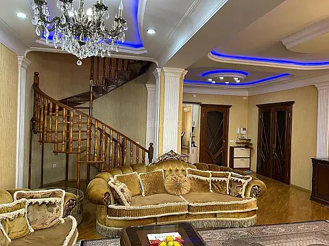 Satılır 3 otaqlı mənzil 184 m² — Bakı, Nərimanov 3 otaq 184.00 m²