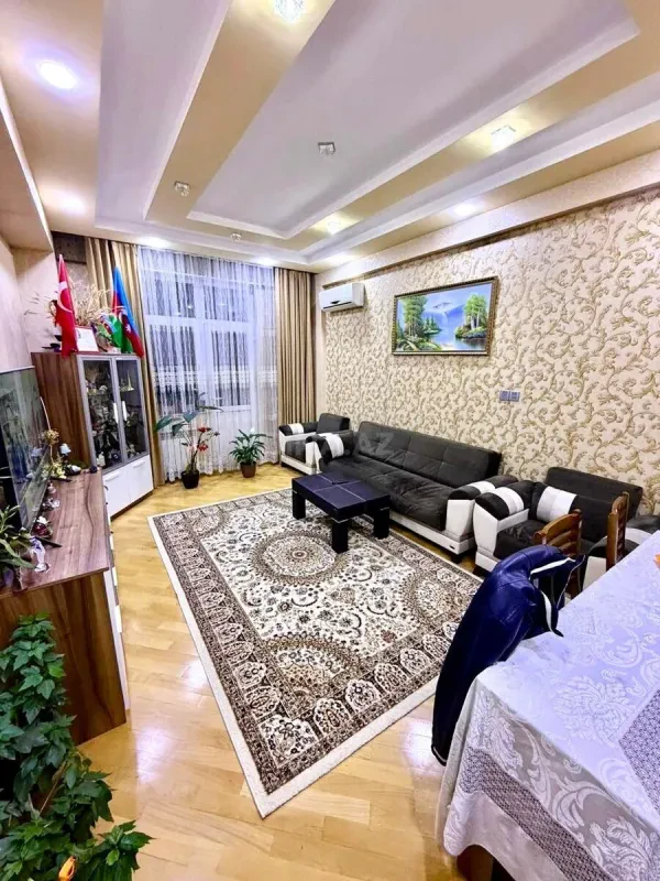 Satılır 3 otaqlı mənzil 115 m²