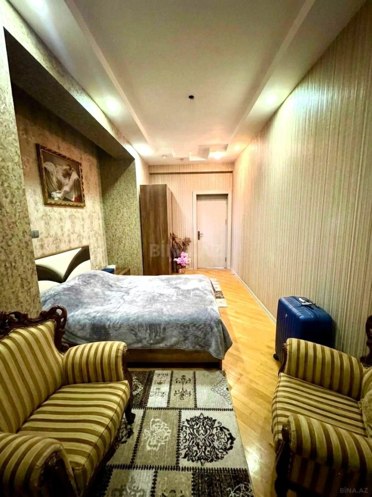 Satılır 3 otaqlı mənzil 115 m²