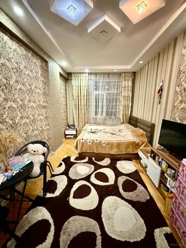 Satılır 3 otaqlı mənzil 115 m²