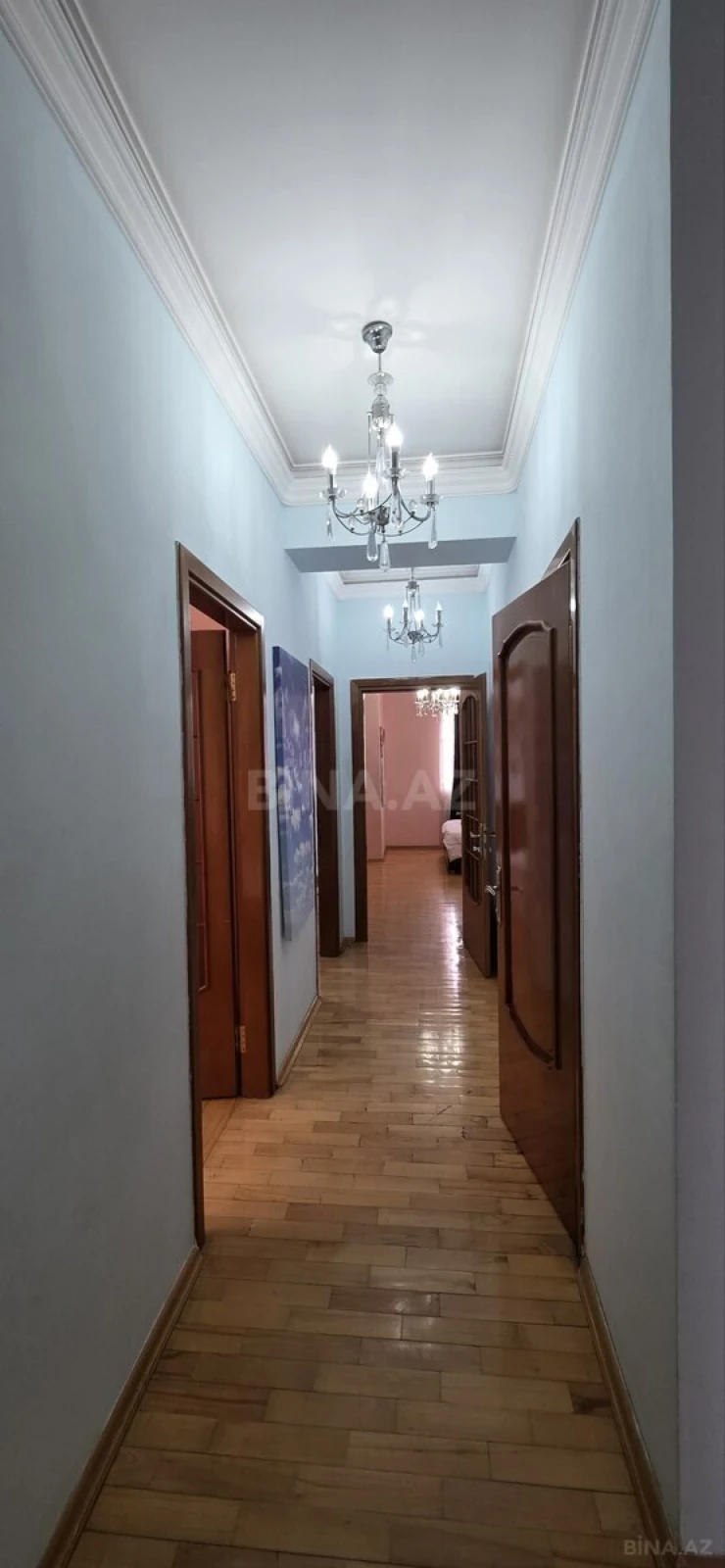 Satılır 4 otaqlı mənzil 160 m²