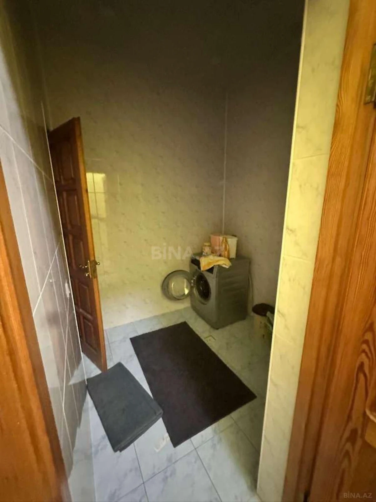 Satılır 13 otaqlı həyət evi 500 m²