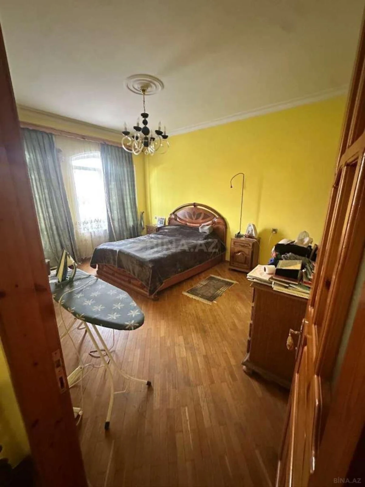Satılır 13 otaqlı həyət evi 500 m²