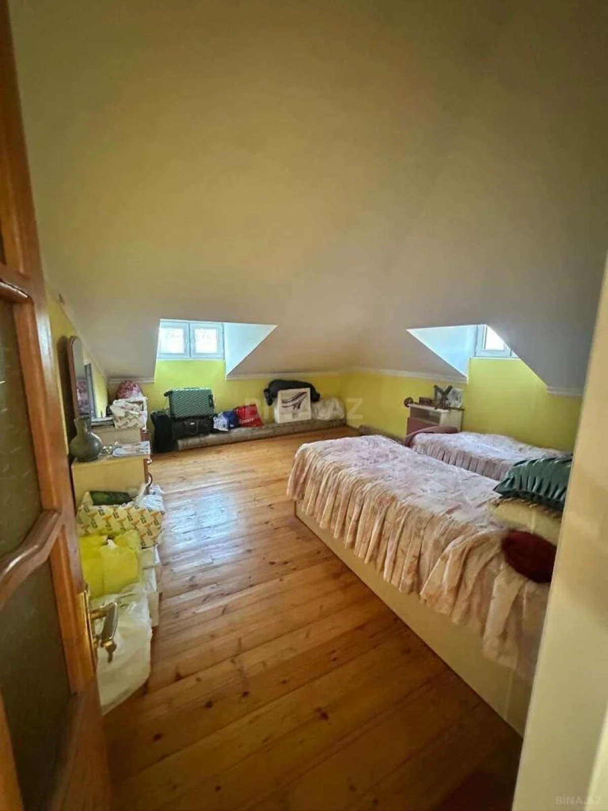Satılır 13 otaqlı həyət evi 500 m²