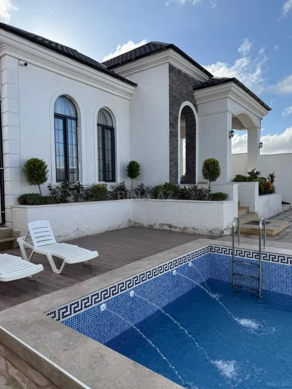 Kirayə verilir 4 otaqlı həyət evi 210 m²