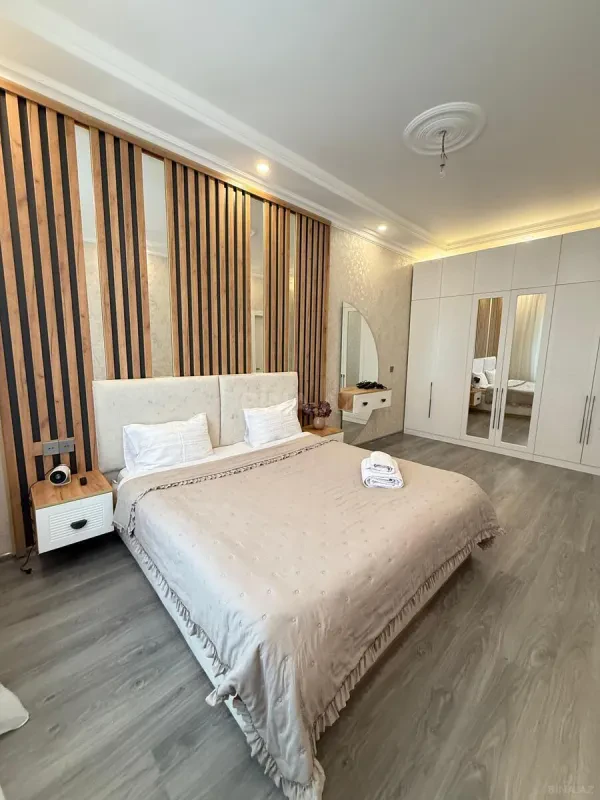 Kirayə verilir 4 otaqlı həyət evi 210 m²