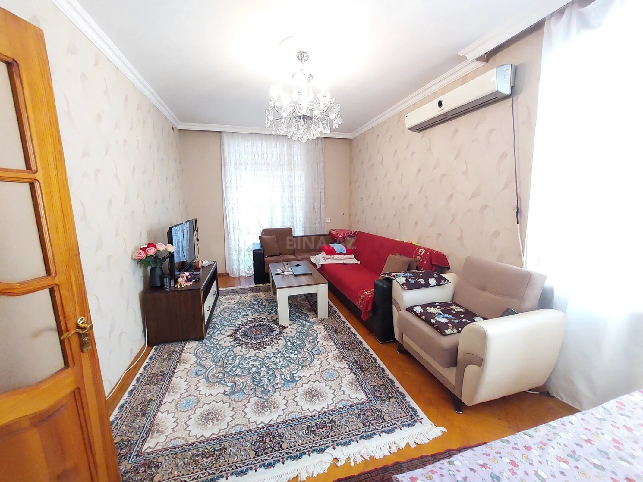 Satılır 2 otaqlı mənzil 65 m²