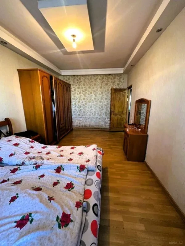 Kirayə verilir 3 otaqlı mənzil 115 m²
