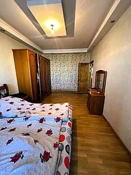 Kirayə verilir 3 otaqlı mənzil 115 m²