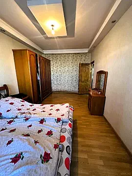 Kirayə verilir 3 otaqlı mənzil 115 m²