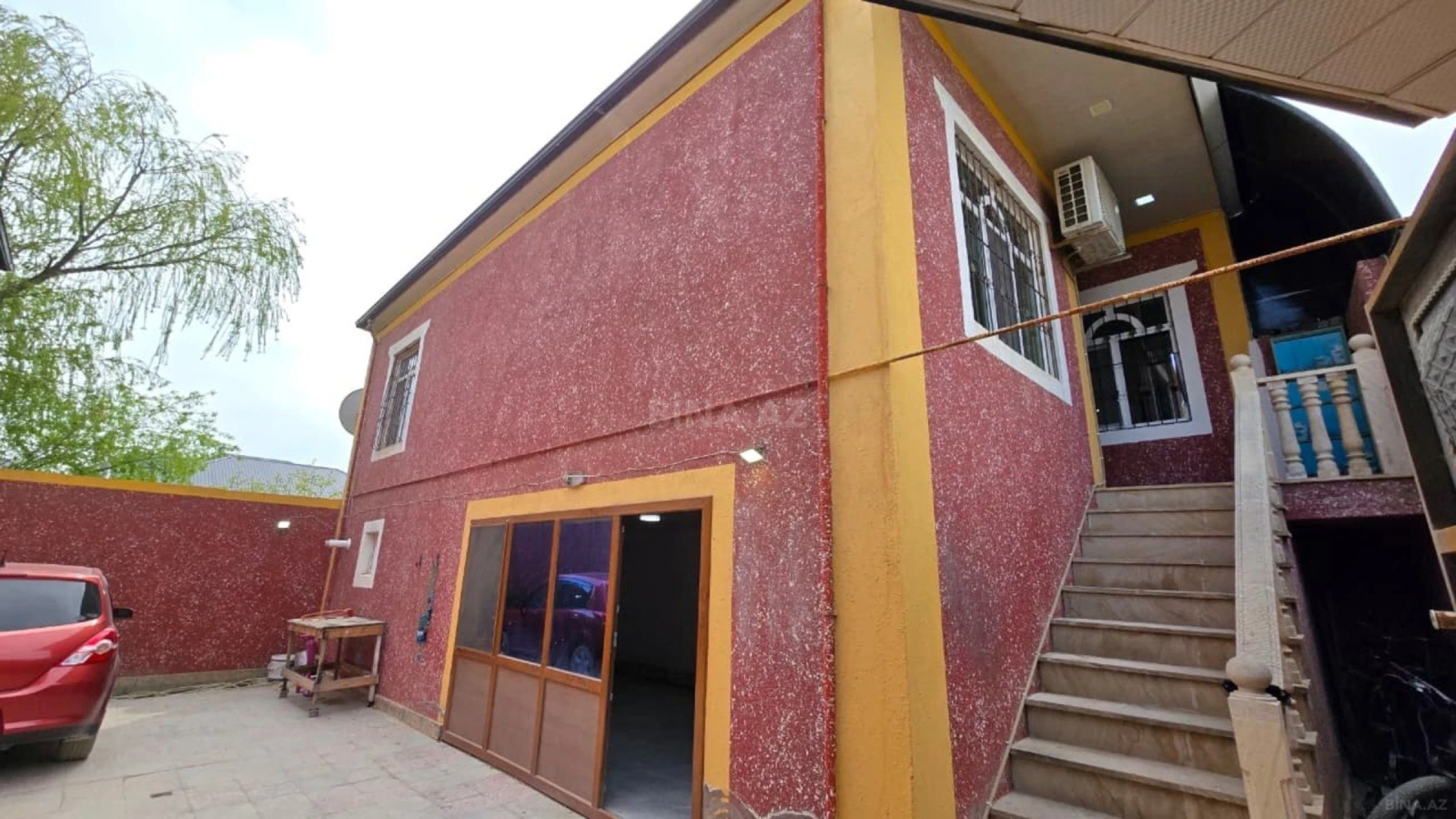 Satılır 4 otaqlı həyət evi 150 m²