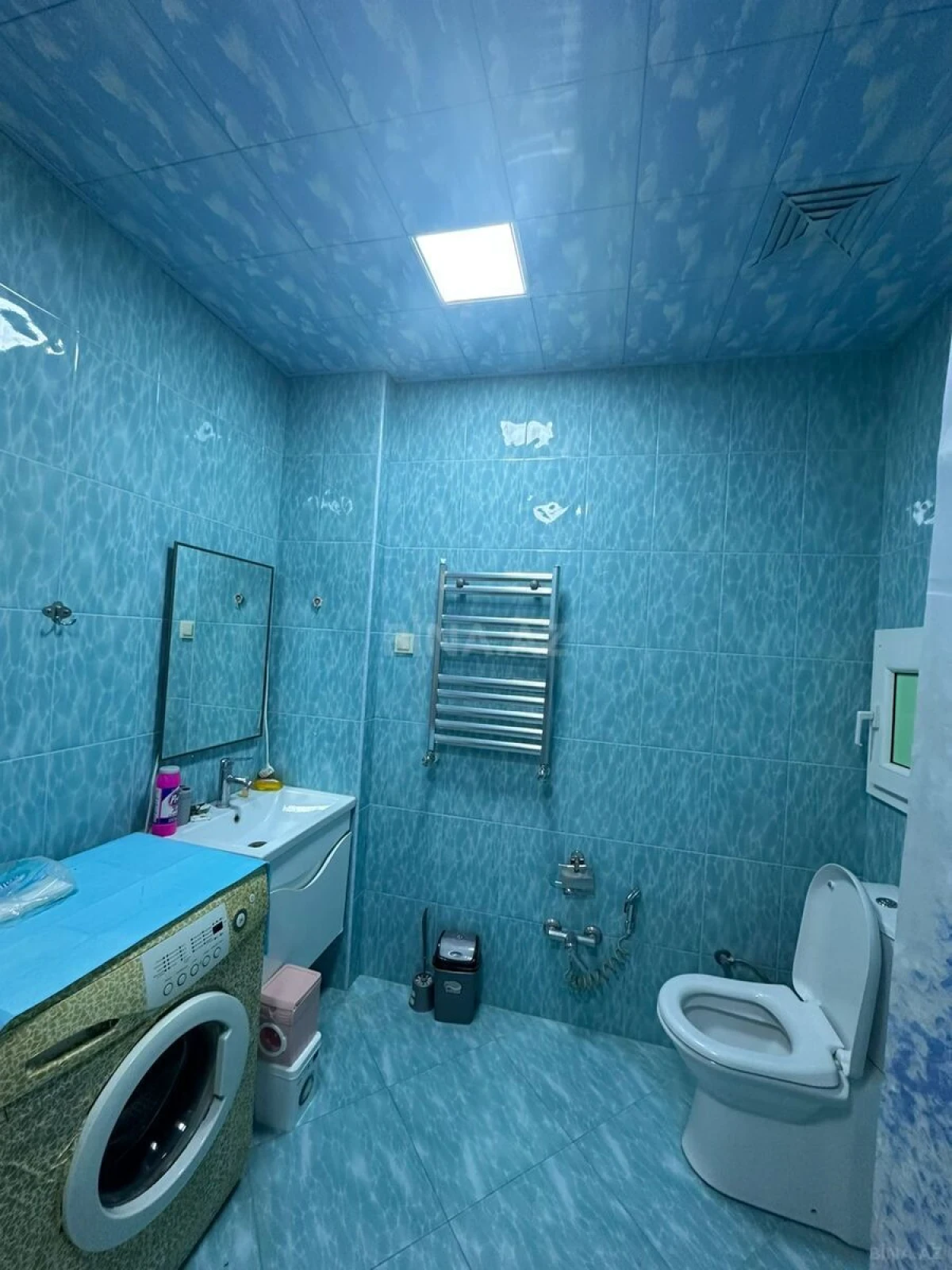 Kirayə verilir 2 otaqlı mənzil 70 m²