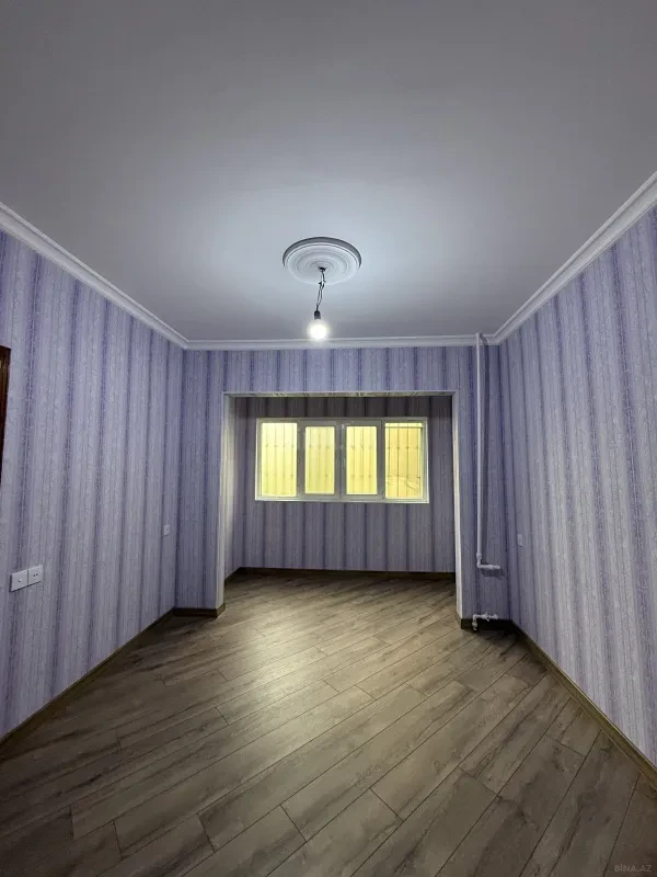 Satılır 4 otaqlı mənzil 110 m²