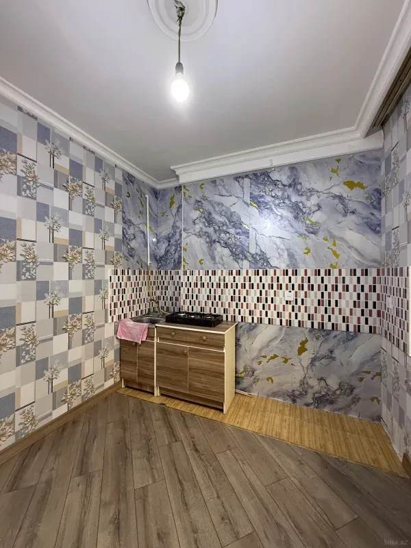 Satılır 4 otaqlı mənzil 110 m²