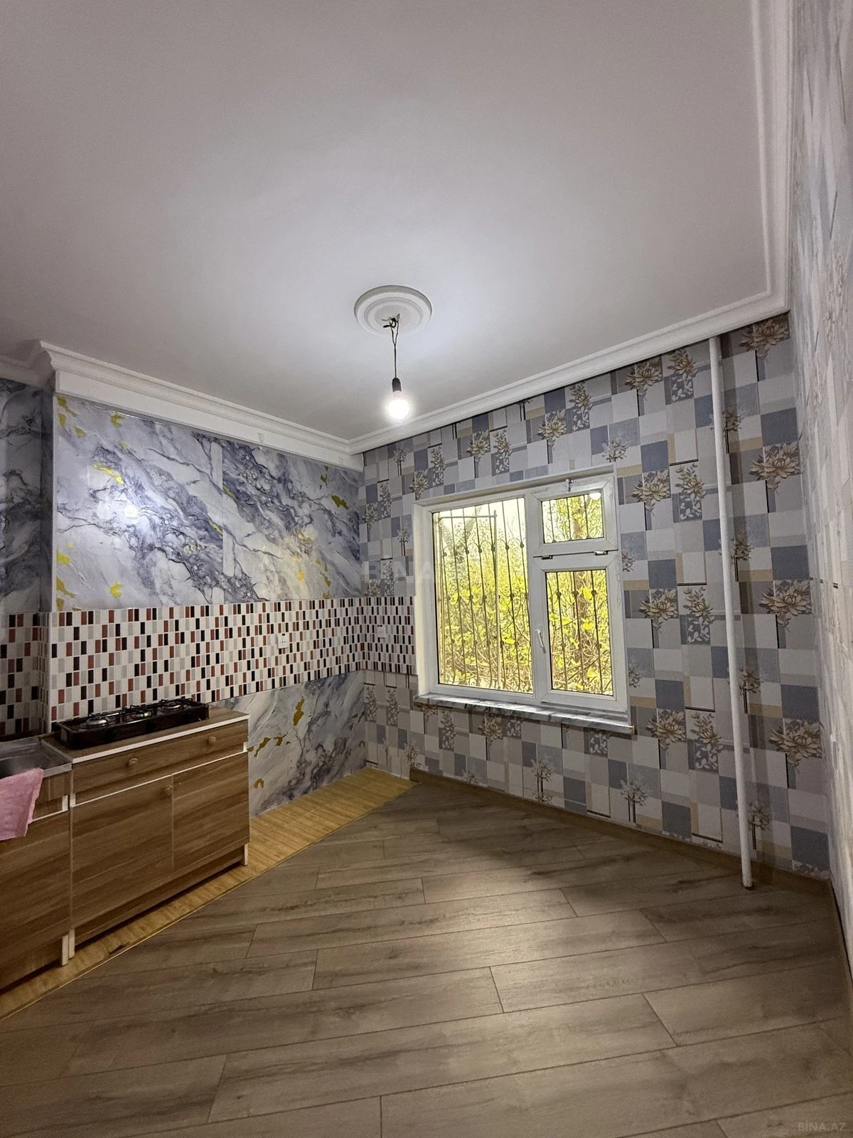Satılır 4 otaqlı mənzil 110 m²