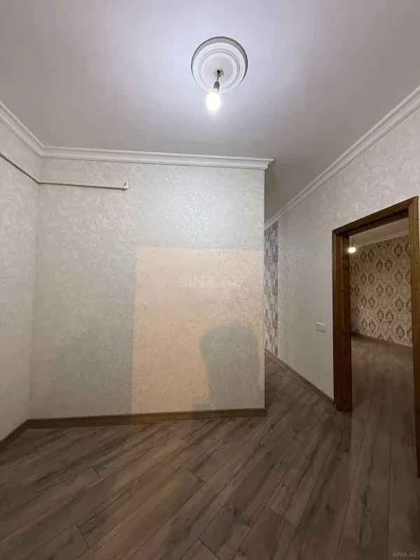 Satılır 4 otaqlı mənzil 110 m²