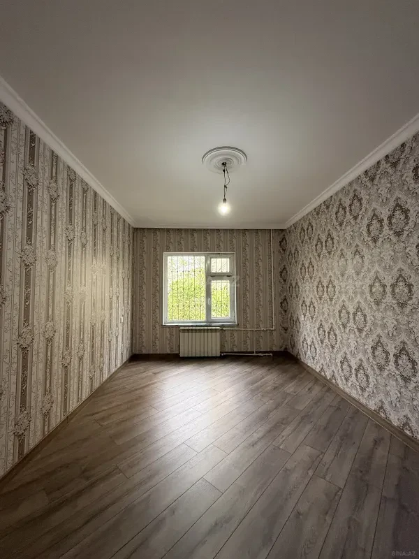 Satılır 4 otaqlı mənzil 110 m²