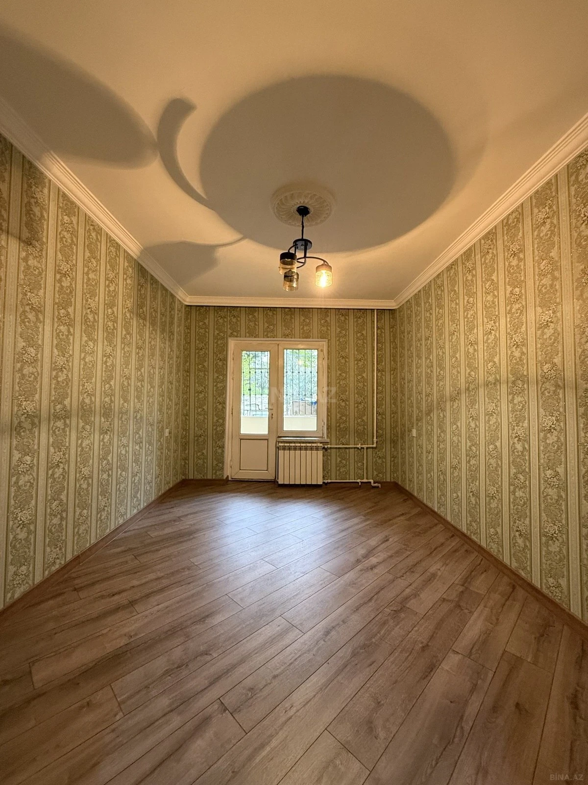 Satılır 4 otaqlı mənzil 110 m²