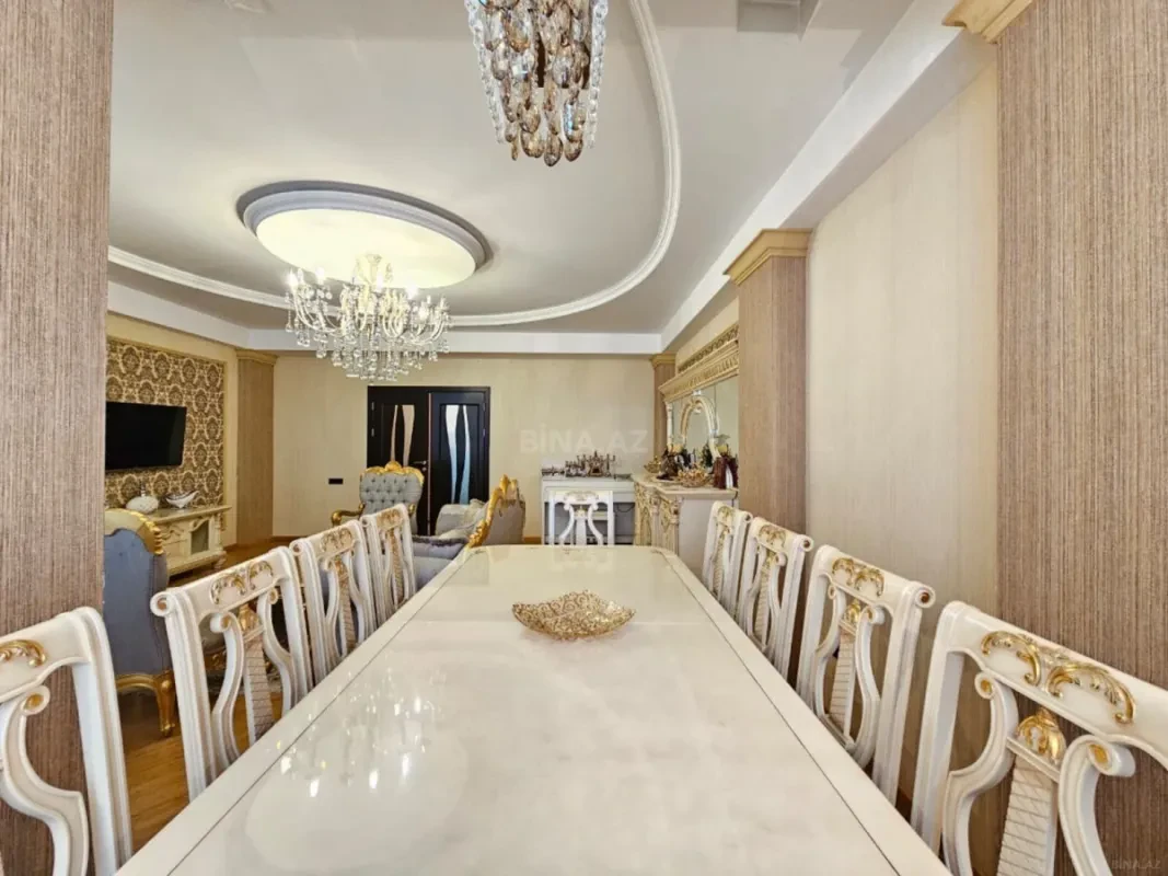 Satılır 3 otaqlı mənzil 157 m²