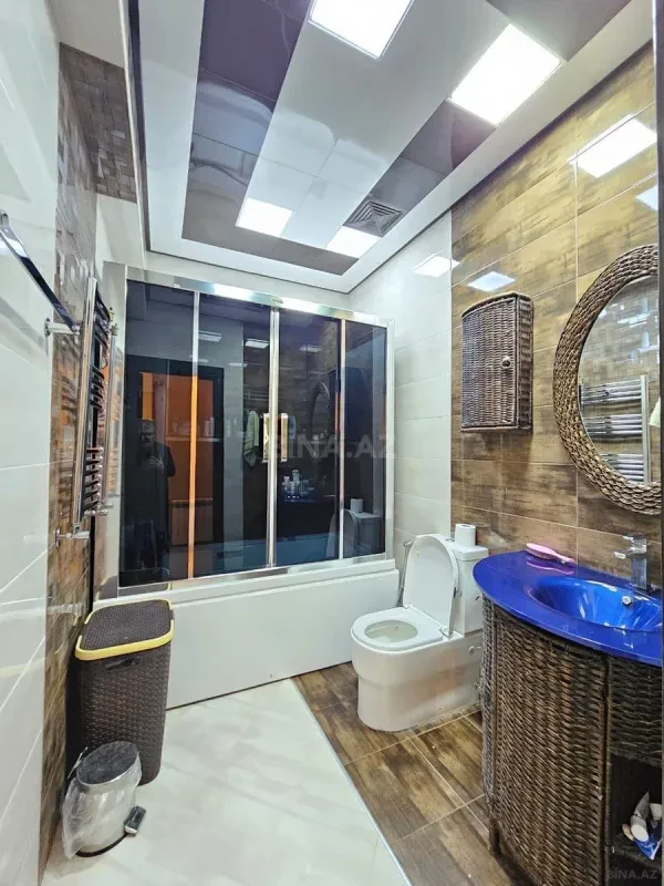 Satılır 3 otaqlı mənzil 157 m²