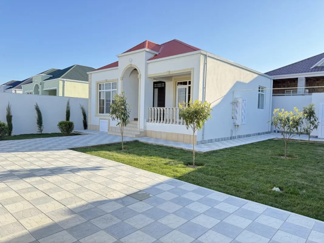 Satılır 3 otaqlı həyət evi 100 m²