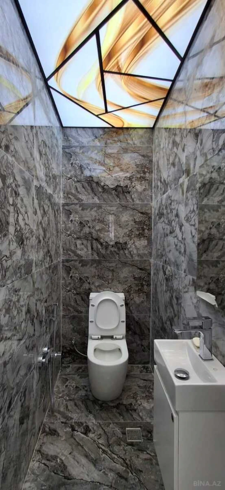 Satılır 3 otaqlı mənzil 86 m²